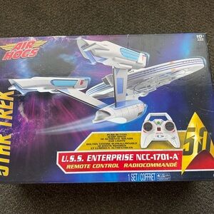 Air Hogs Star Trek U.S.S. Enterprise NCC-1701-A Remote Control Quadcopter Drone